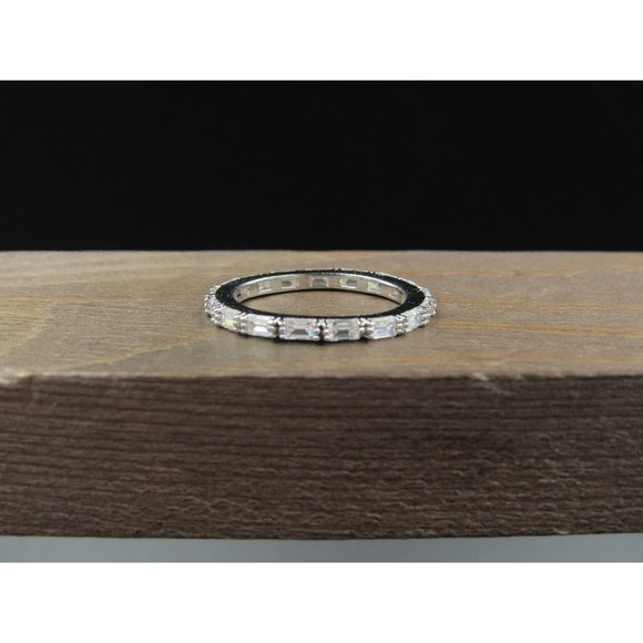 Size 7.5 Sterling Silver Full Cubic Zirconia Gemstone Band Ring Vintage - Picture 1 of 7